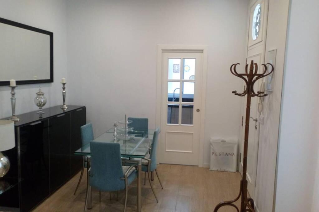 Apto Patio Andaluz. Maximo Confort Y Limpieza Cadiz Ngoại thất bức ảnh